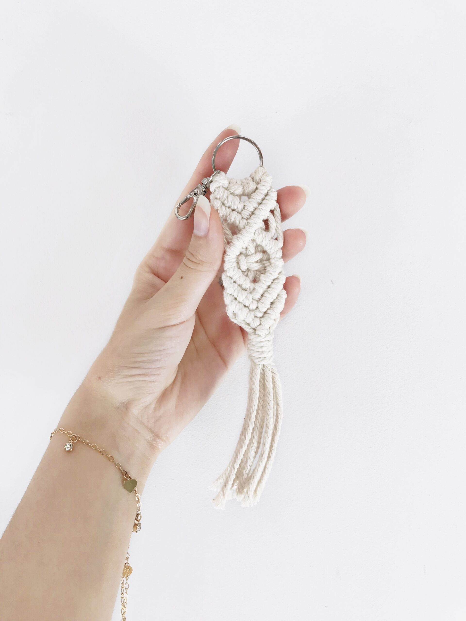 Porte-clés macramé écru