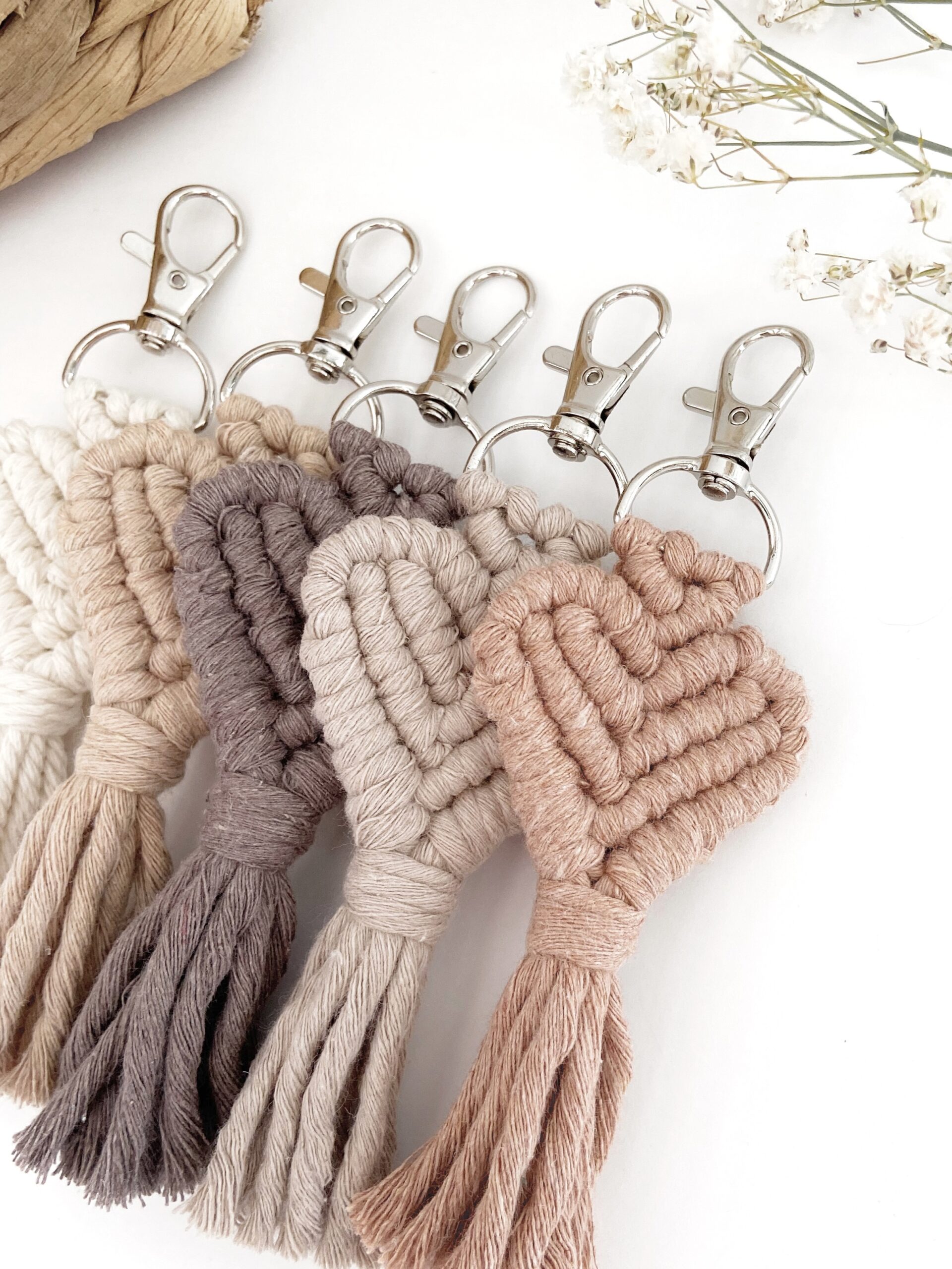 Porte-clés coeur macramé – Image 2
