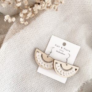 Boucles d’oreilles demi-cercles écru