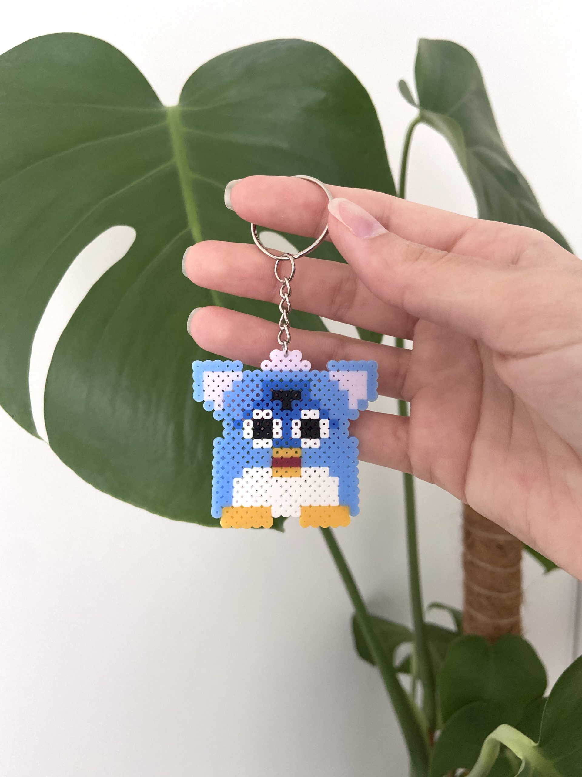 Porte-clés pixel art créature interactive rétro